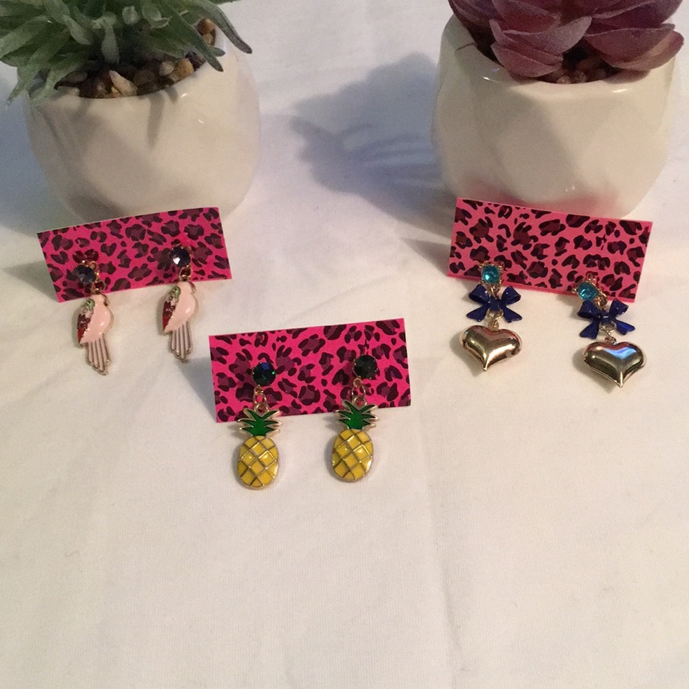 Earring Lot.